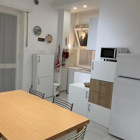 La Casa A Due Passi Dal Mare Lägenhet San Bartolomeo Al Mare